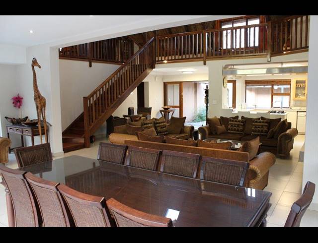 4 BEDROOM HOUSE FOR SALE IN LAKELAND ESTATE